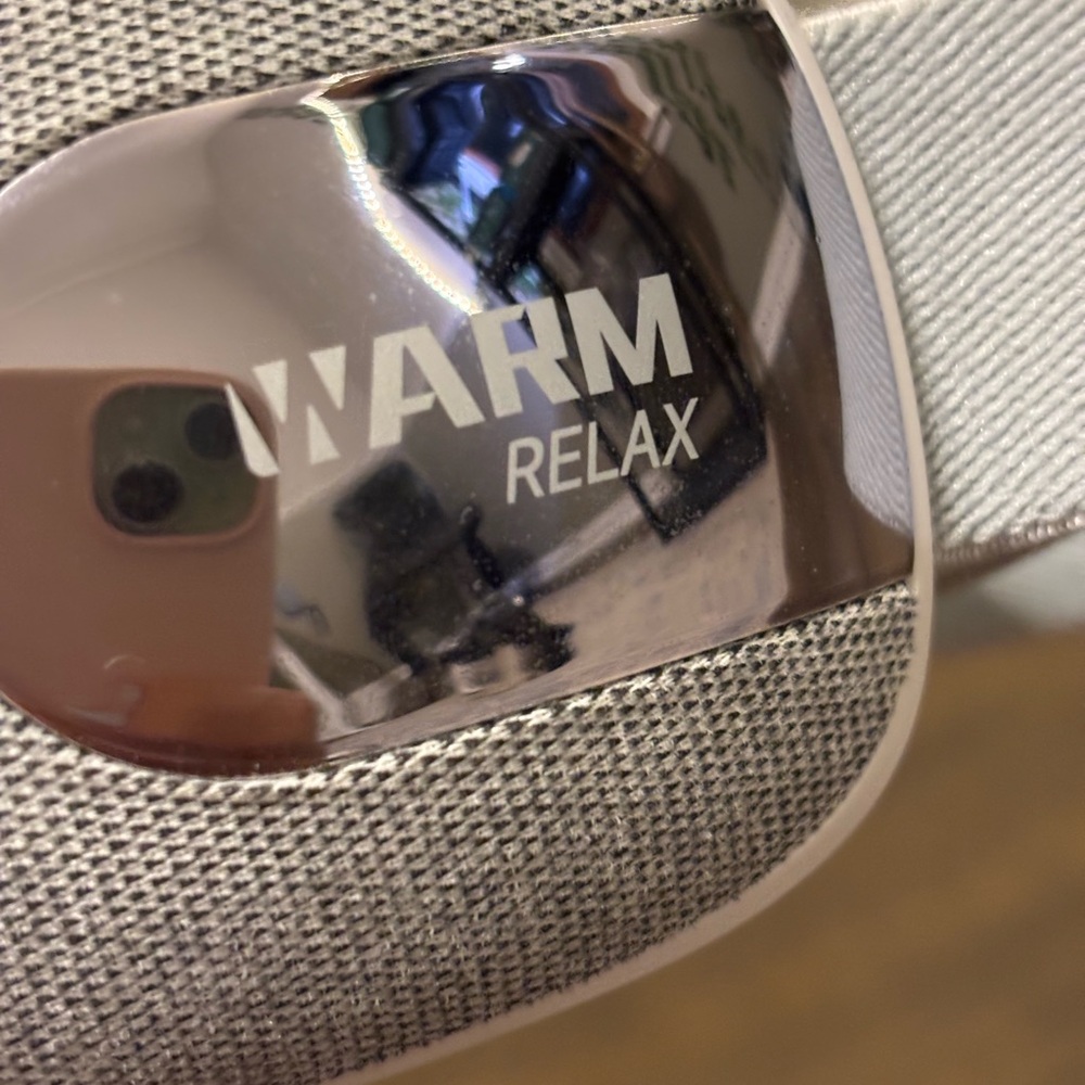 Eye Massager with Bluetooth And Heat - Picture 9 of 9